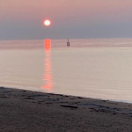 La Plage - Appartement Vue Mer Courseulles-sur-Mer Luaran gambar